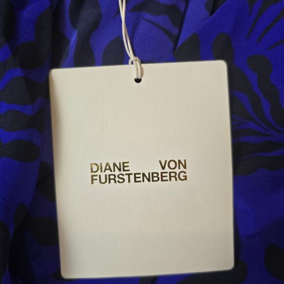 Diane von Furstenberg Royal Blue Printed Silk Sleeveless Jumpsuit $495 - Picture 4 of 11